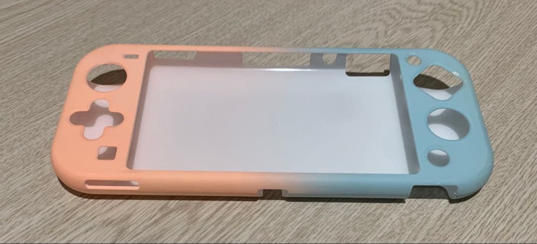 Switch Lite本体ザシアン・ザマゼンタ　ケース、ソフト付