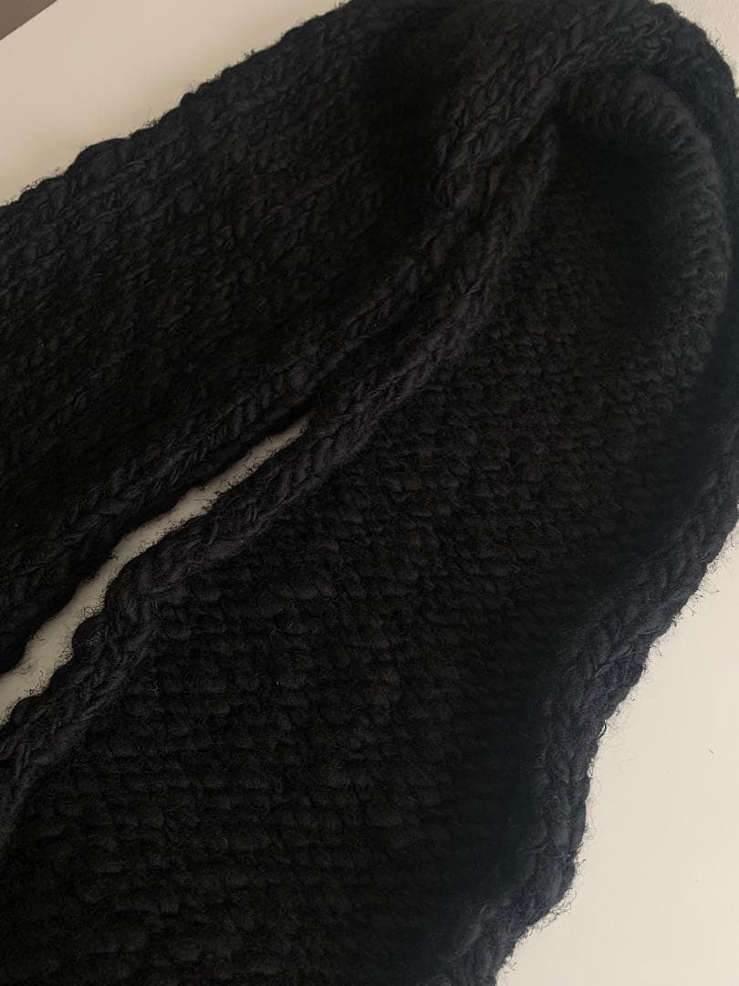 kota gushiken マフラー　ブラック