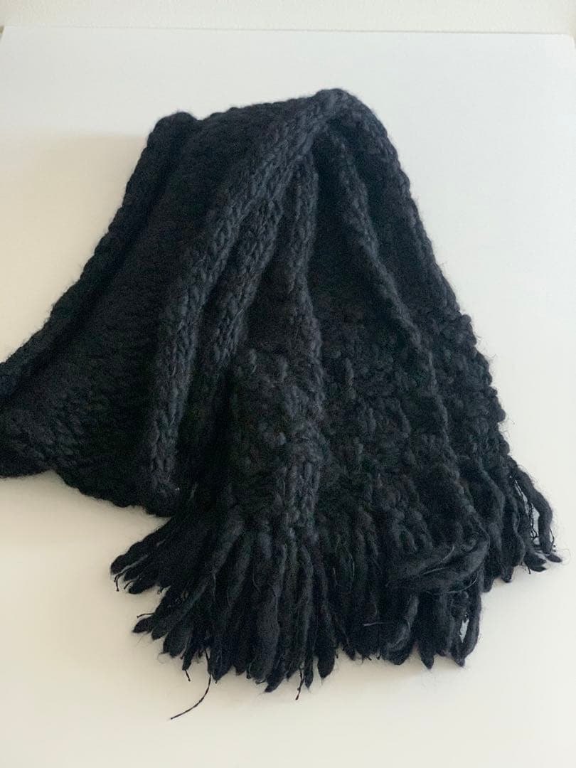 kota gushiken マフラー　ブラック