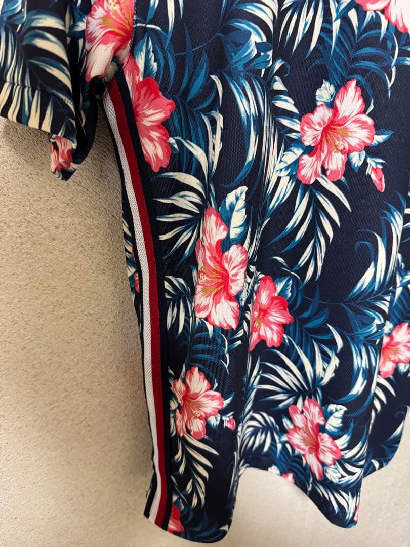 トミーヒルヒガー　ゴルフ　半袖　シャツ　花柄