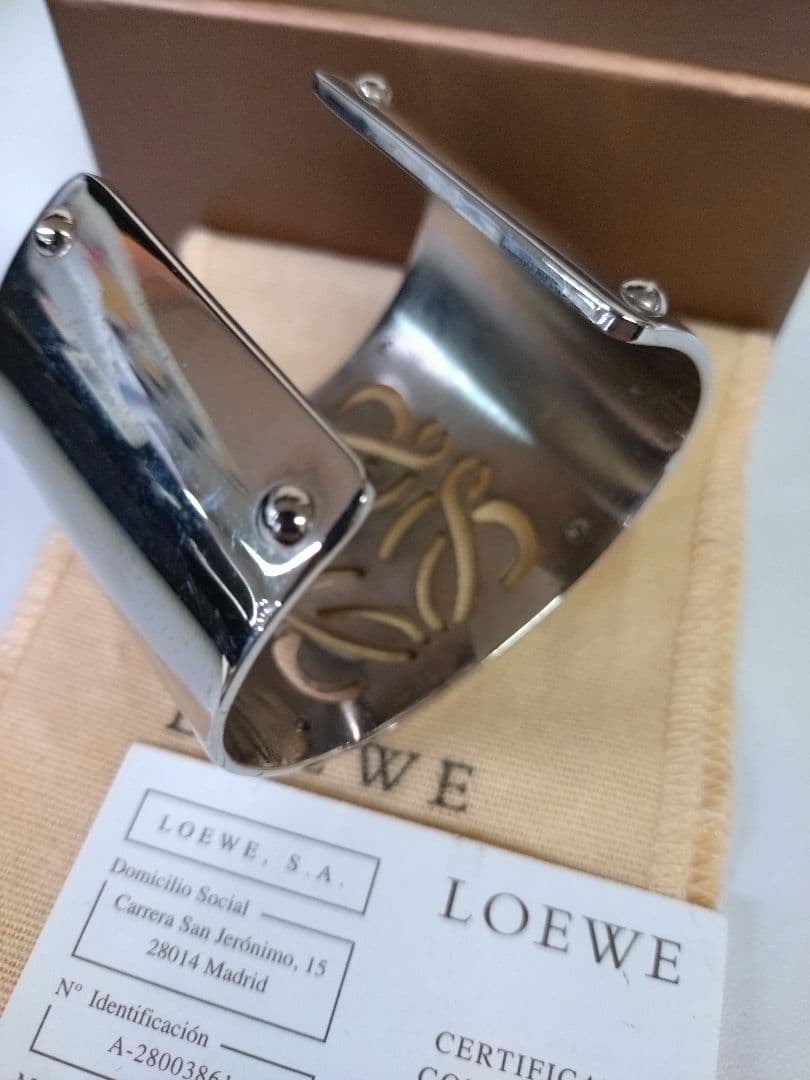 ロエベLOEWE シルバーバングル カットアウトデザイン