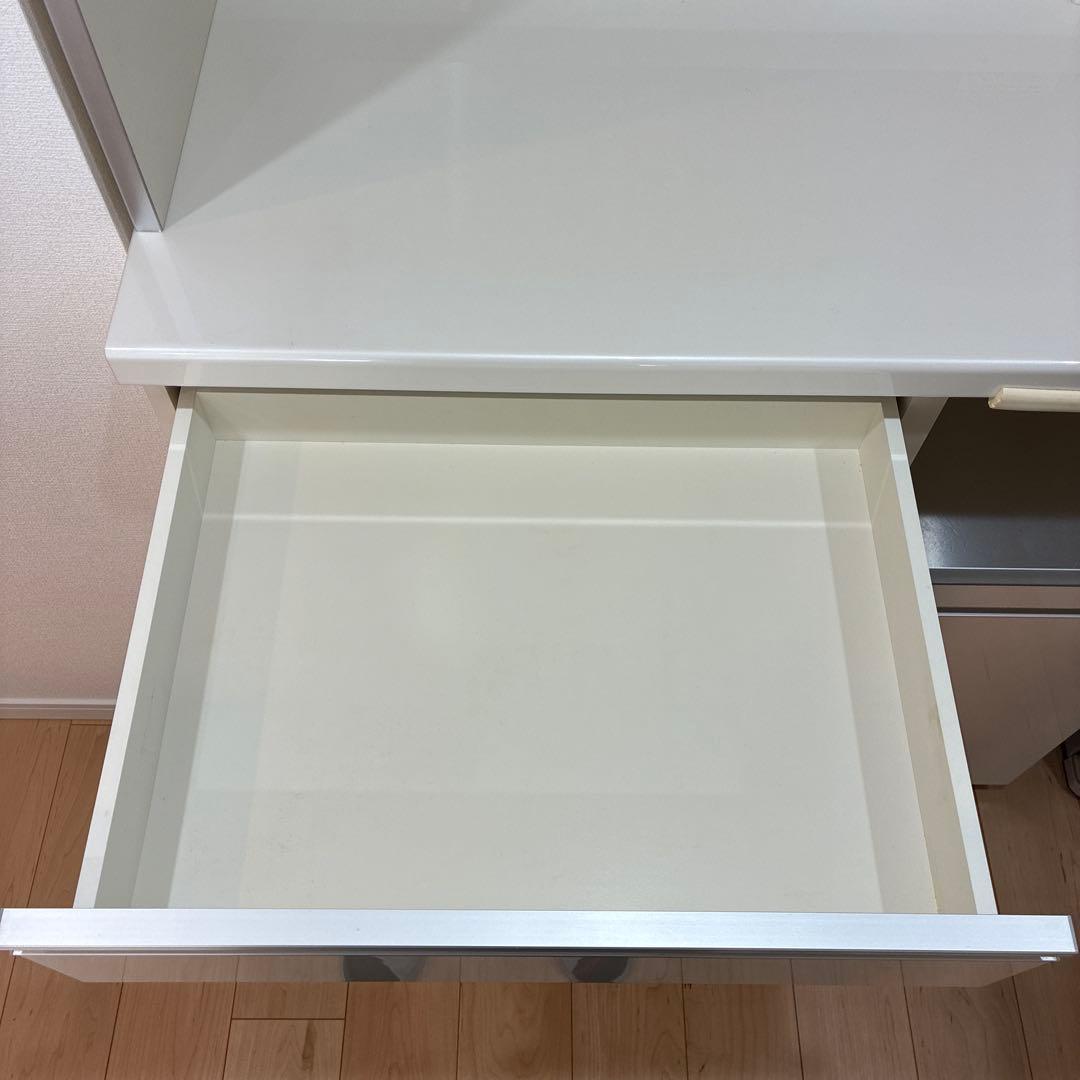 パモウナ　キッチンボード