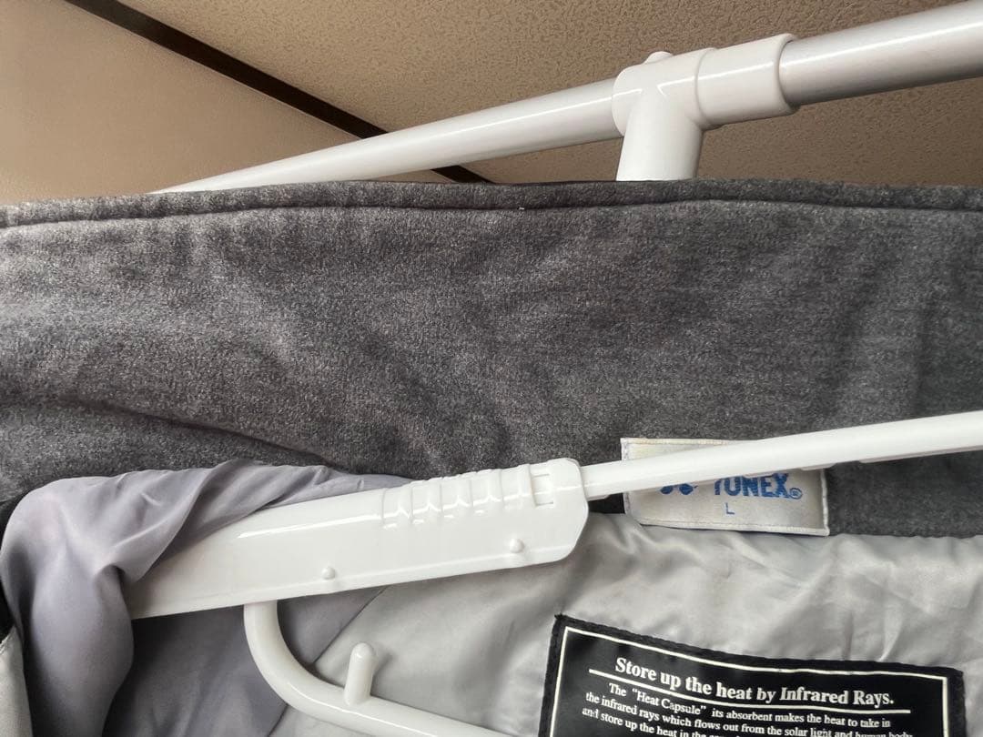 【美品】ヨネックスヒートカプセルベンチコートＬサイズ