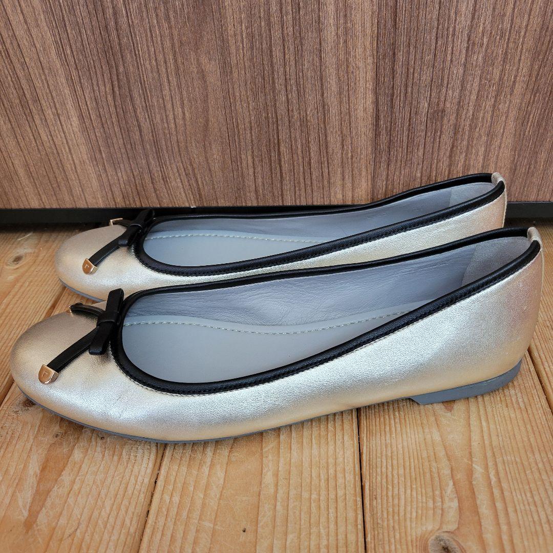 美品✨ セルジオロッシ レザー フラットパンプス 34 シルバー