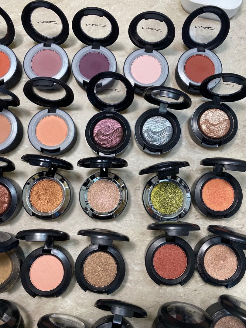 最終値下げ！MAC パウダーアイシャドウ セット　まとめ売り！全40色