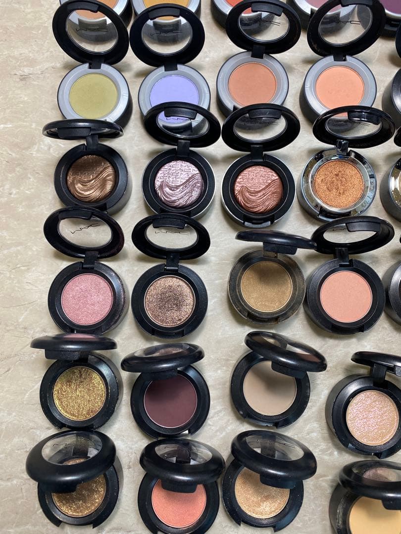 最終値下げ！MAC パウダーアイシャドウ セット　まとめ売り！全40色