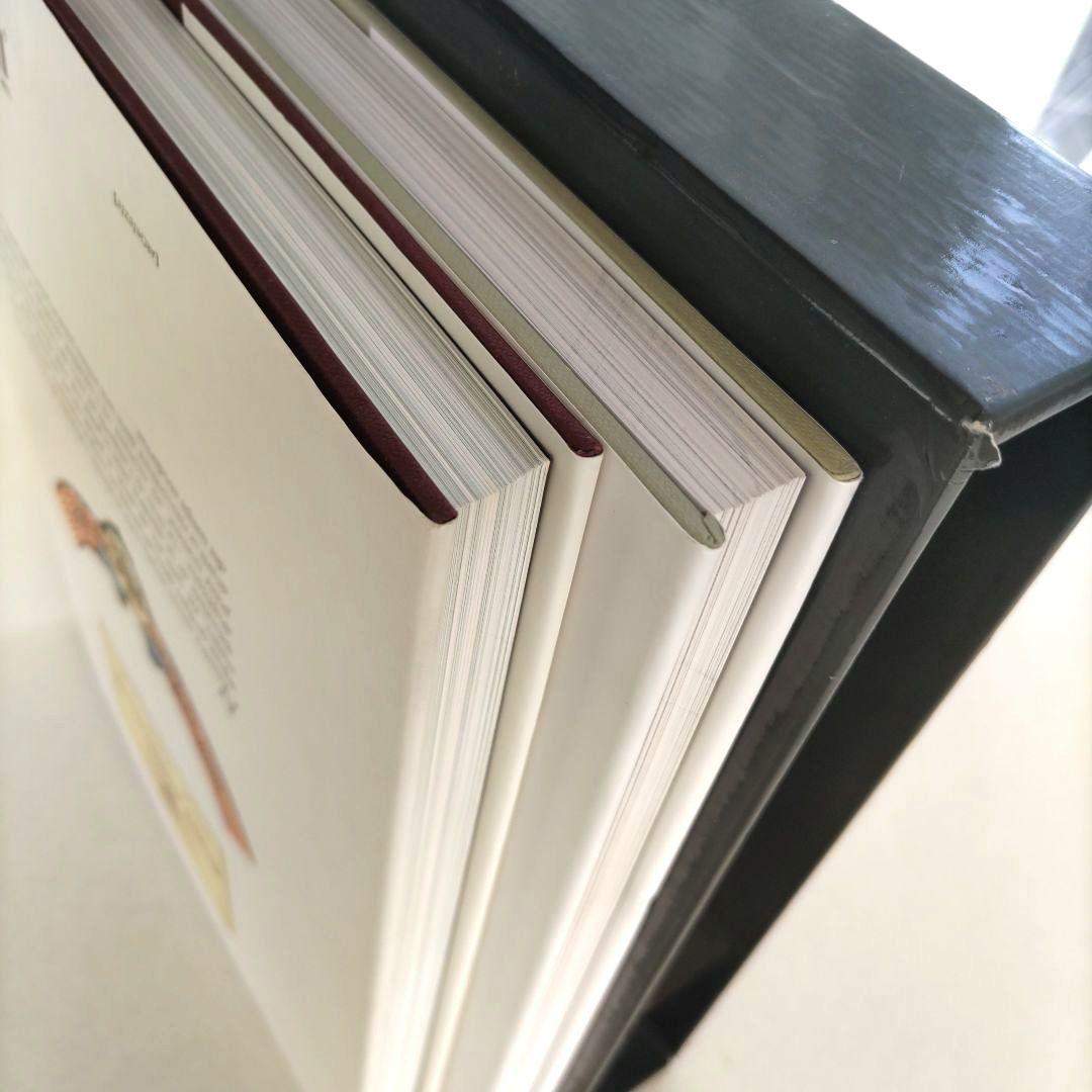 LE GRAND LIVRE DE L'ÉTIQUETTE/ワイン ラベル 洋書