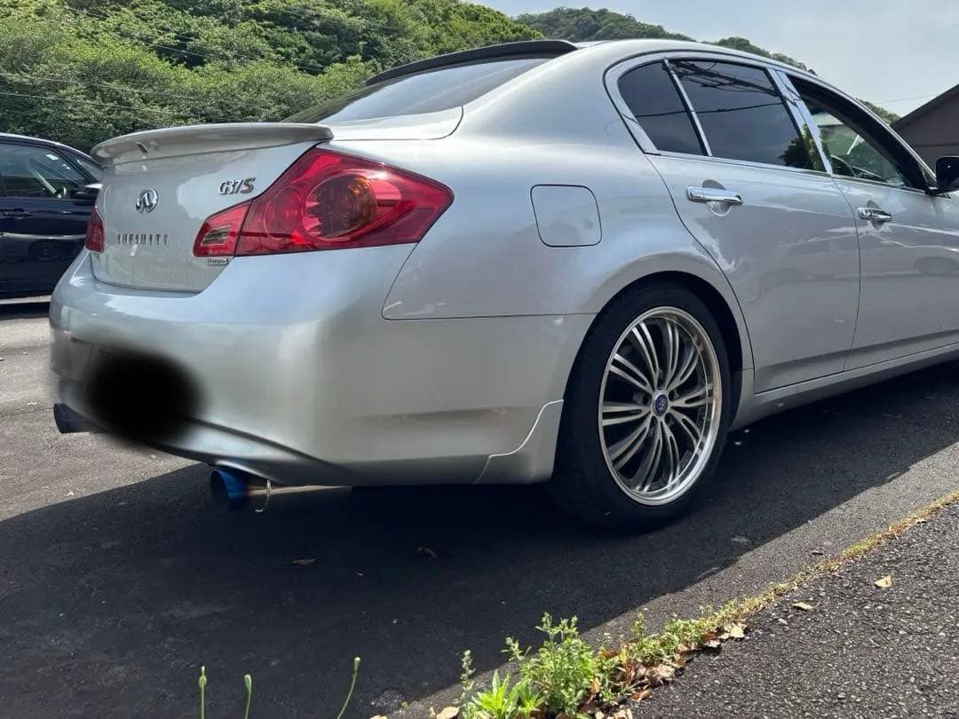 V36スカイラインセダン マフラー