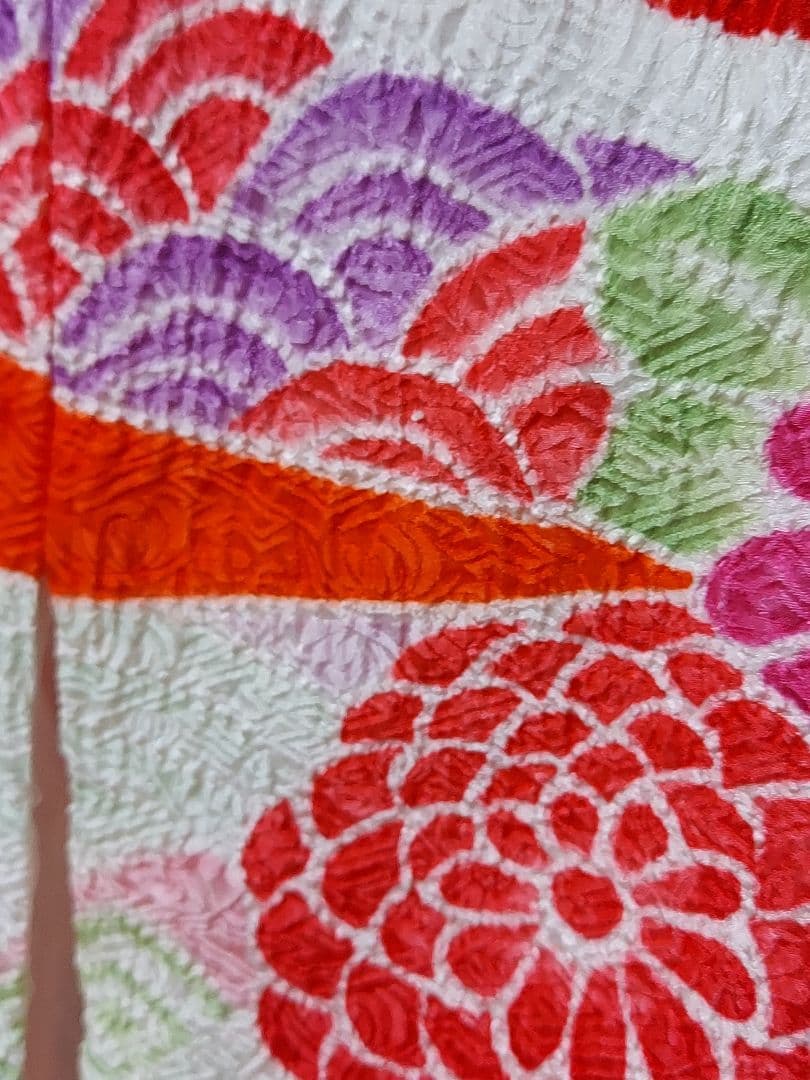 み様、専用です。赤い花柄絞り正絹着物 お宮参り用