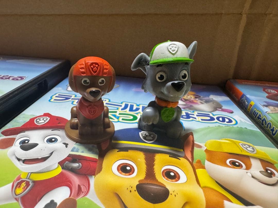 PAW PATROL RCビークルとDVD３３枚セット