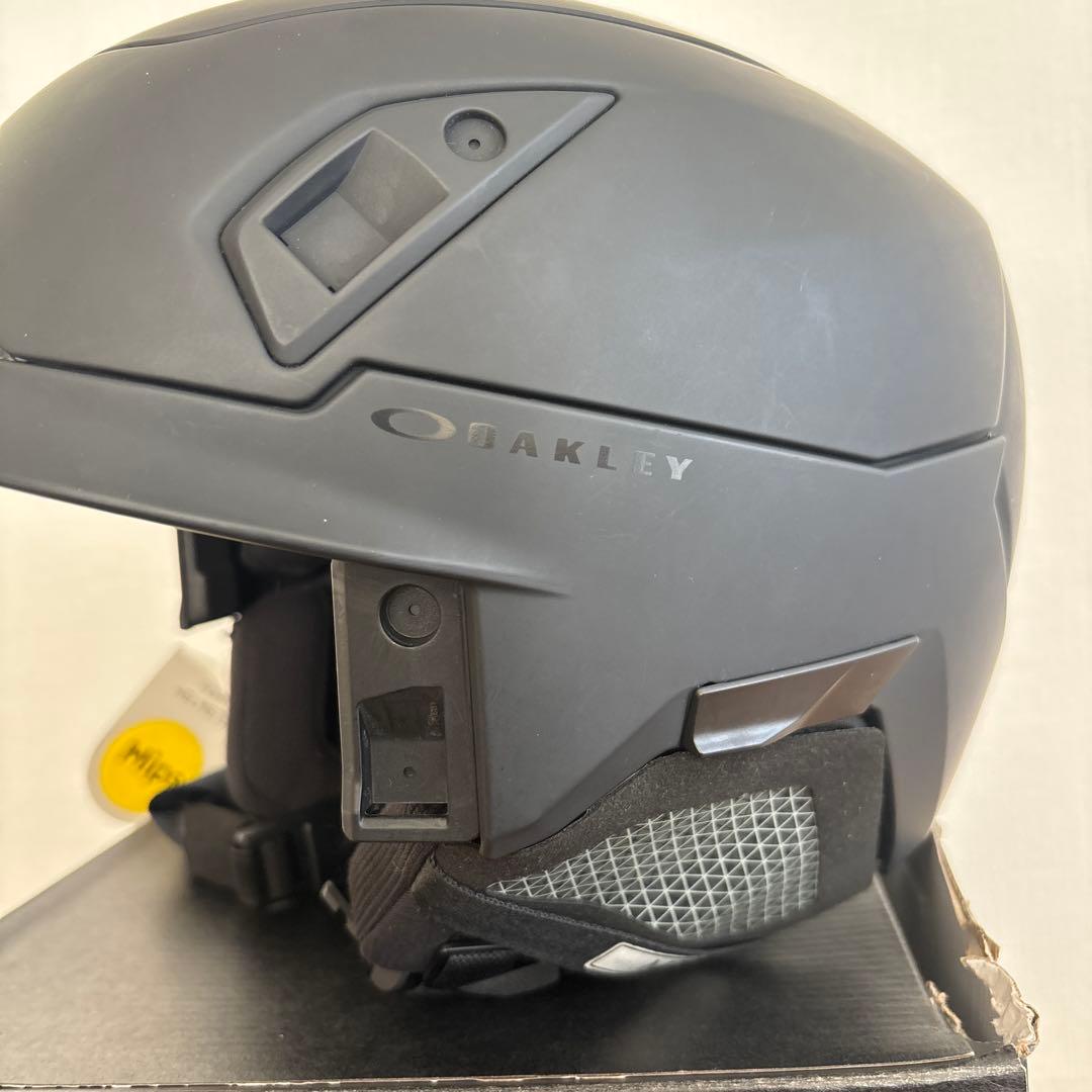 OAKLEY　MOD7　オークリー　スノーボード ヘルメット　スキー