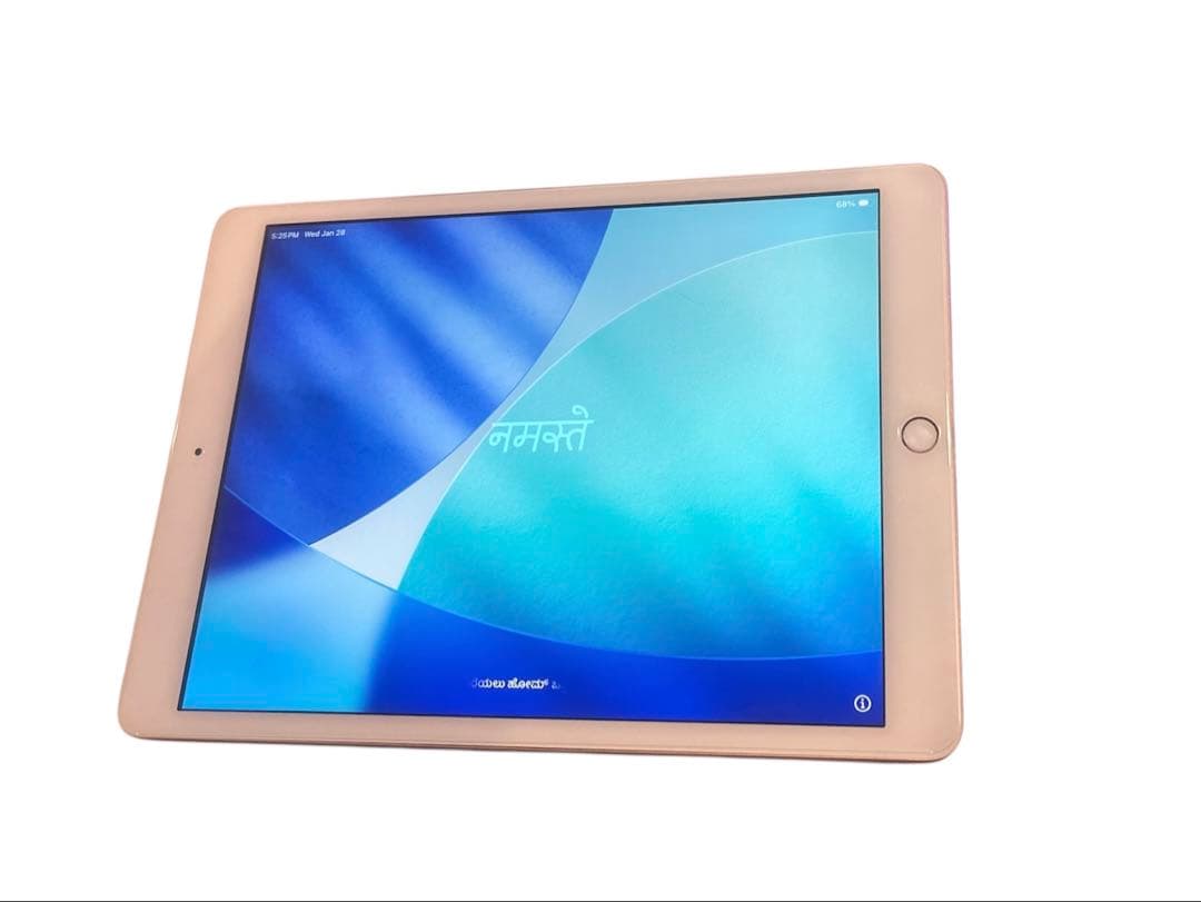 iPad第8世代128GB中古　物理SIM使用可能です