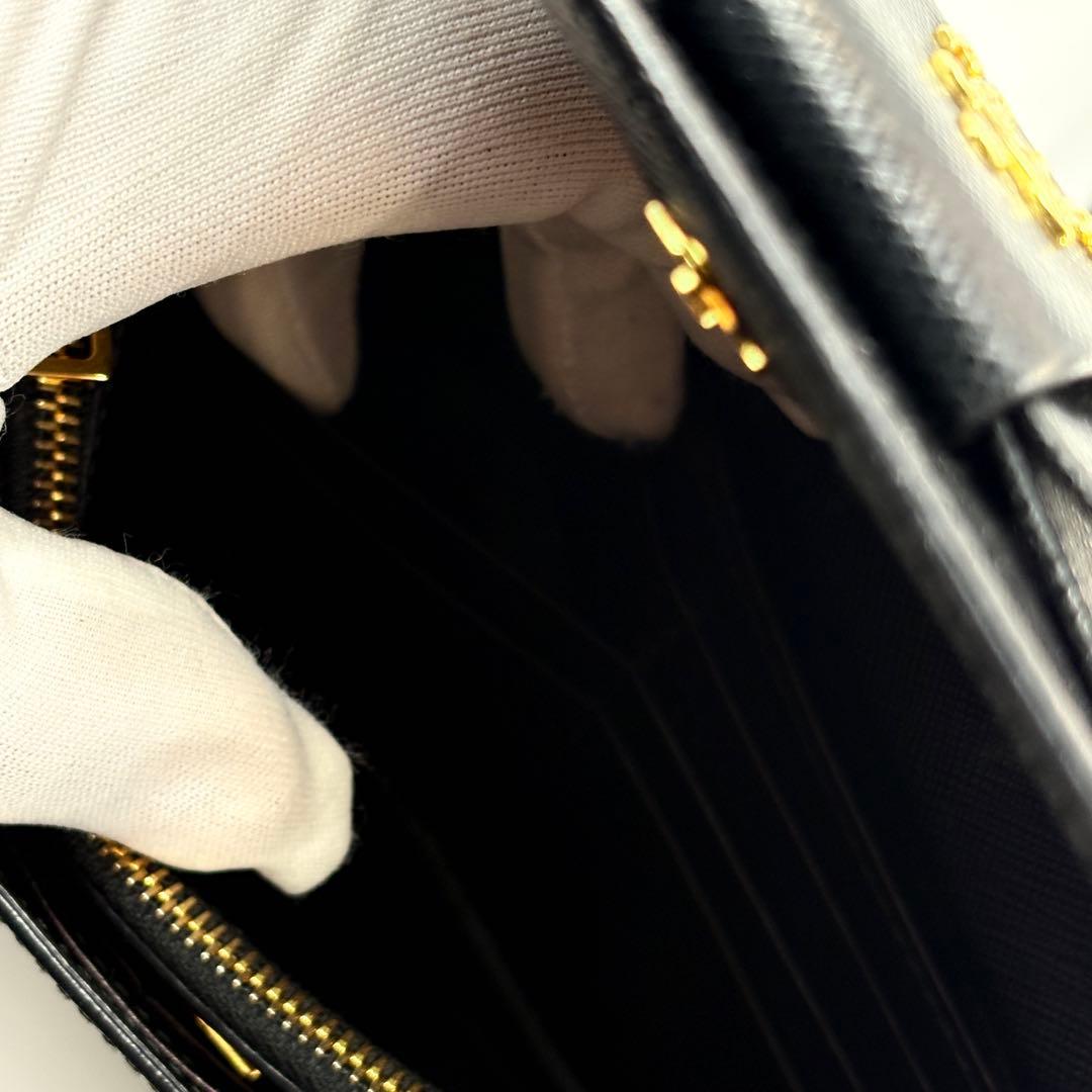 PRADAサフィアーノショルダーバッグウォレットブラック ゴールド金具20cm