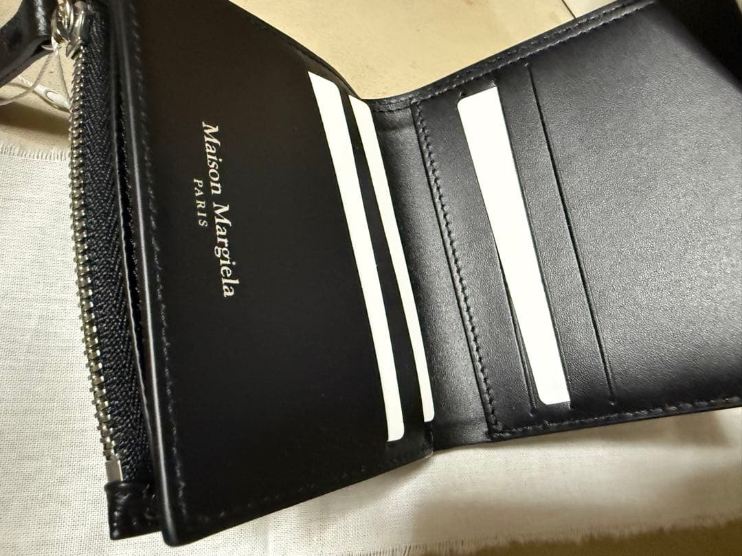 【マイナスイオン】Maison Margiela 二つ折り財布