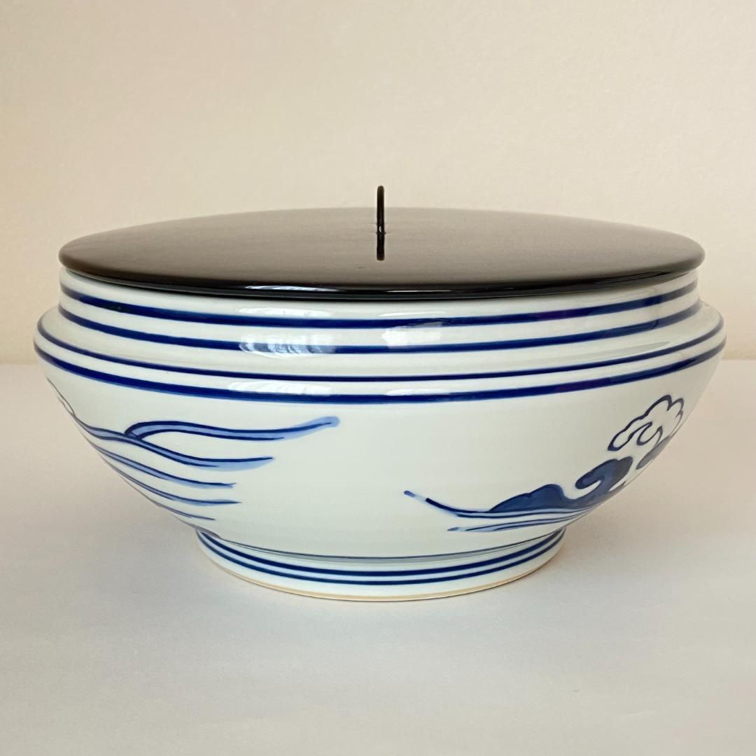 水指 桜川 染付　押小路窯 庄左エ門　共箱入　茶道具　茶器　塗蓋　伝統工芸品