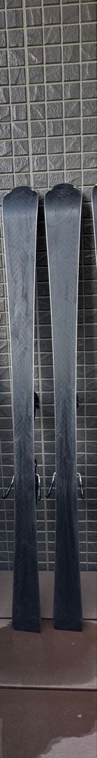 フォルクル ディーコン7.2 USA Vモーション10 151cm 23-24年