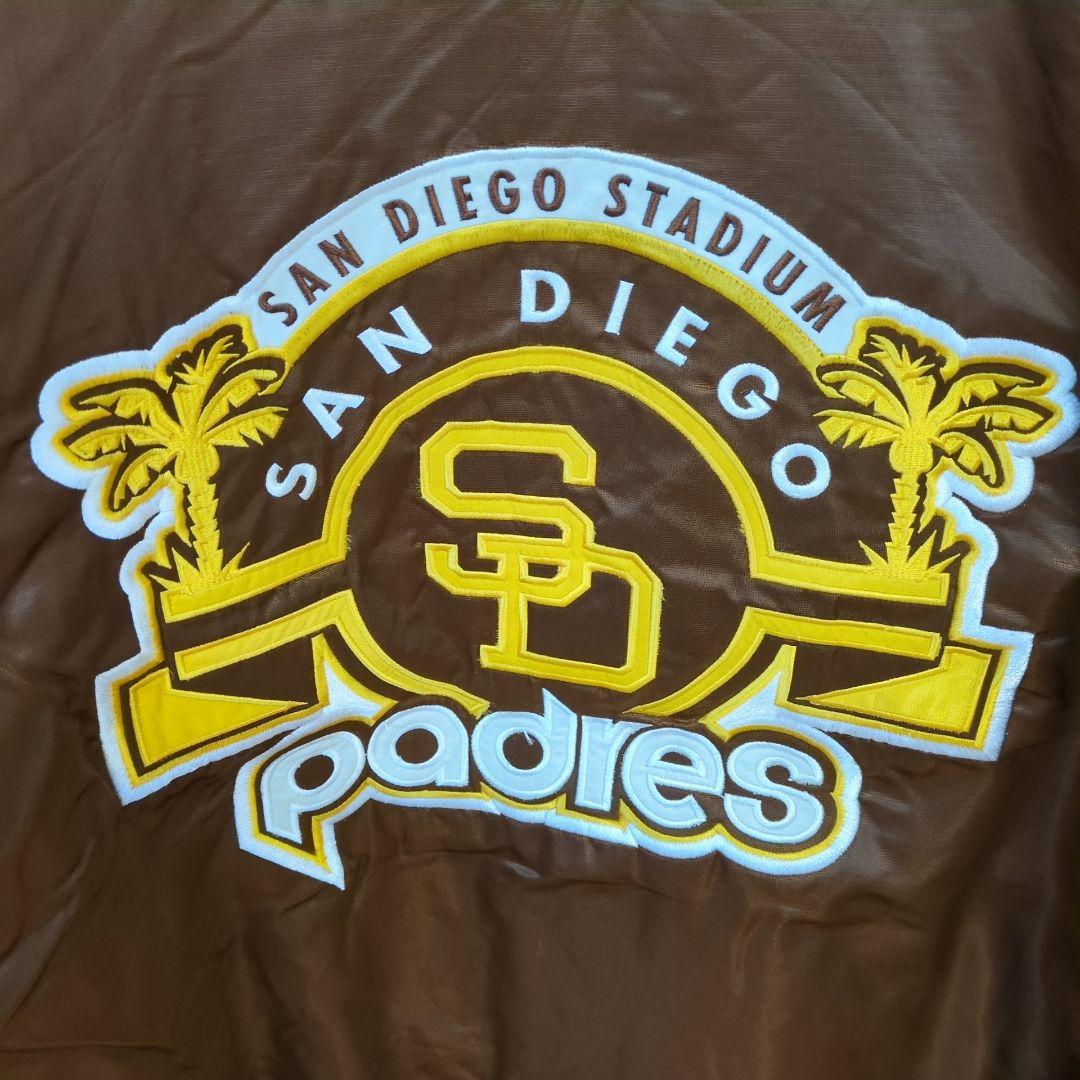 E130【US輸入】MLB　サンディエゴパドレス　スタジャン【メンズ3XL】
