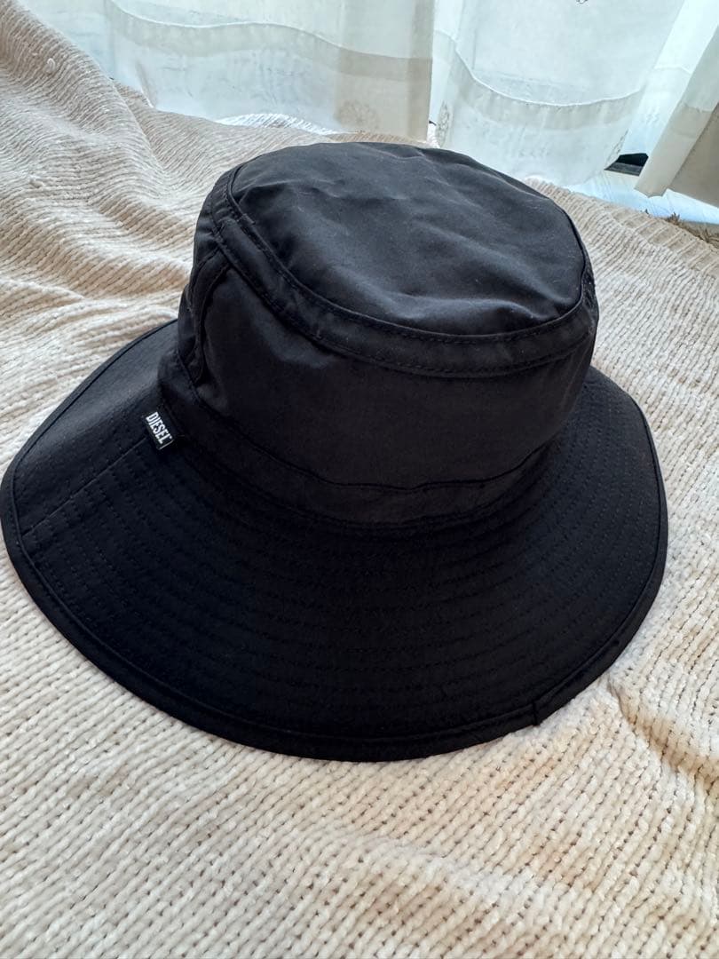ディーゼル　DIESEL バケットハット　つば広　帽子　ロゴ　ブラック　黒　夏