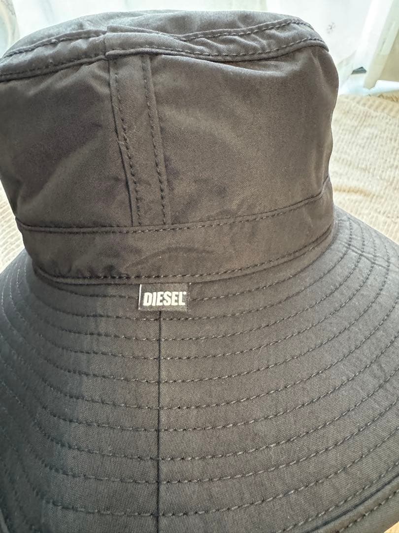 ディーゼル　DIESEL バケットハット　つば広　帽子　ロゴ　ブラック　黒　夏
