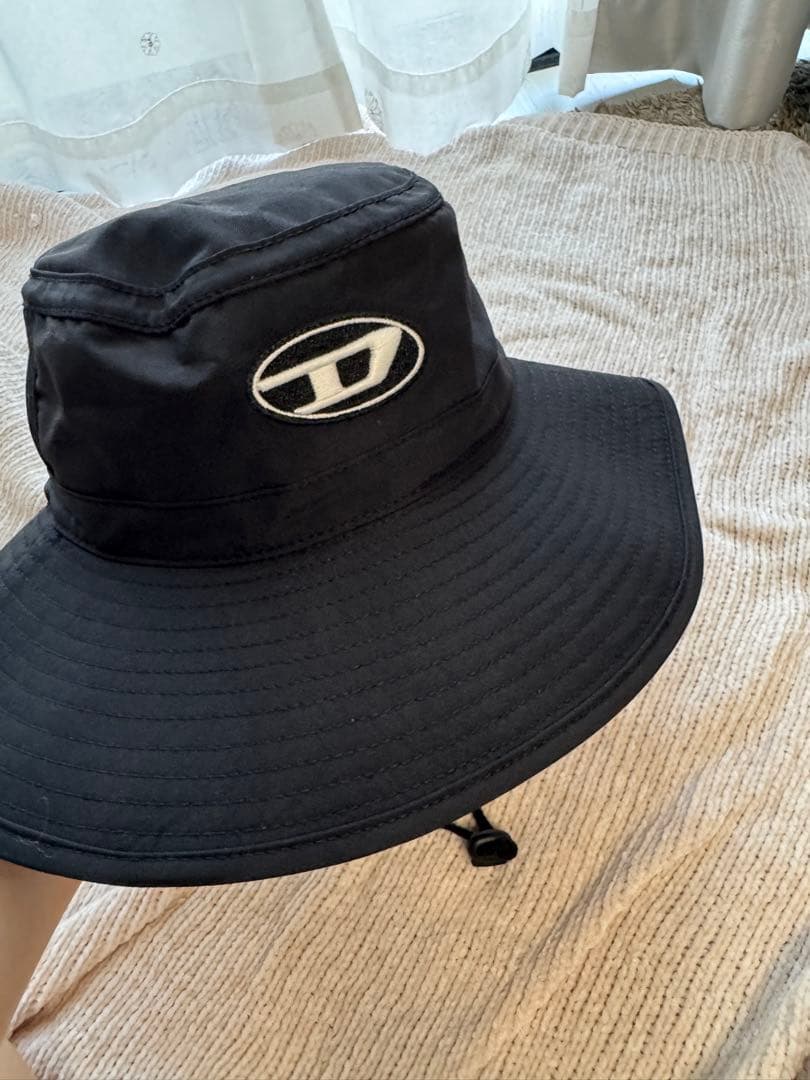 ディーゼル　DIESEL バケットハット　つば広　帽子　ロゴ　ブラック　黒　夏