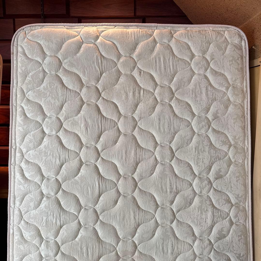 シモンズビューティレストマットレスゴールデンバリュー シングル①