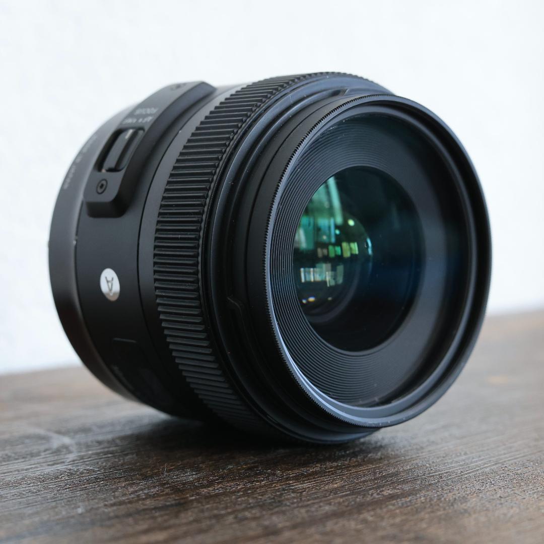 SIGMA 30mm F1.4 DC HSM Art 【EFマウント】
