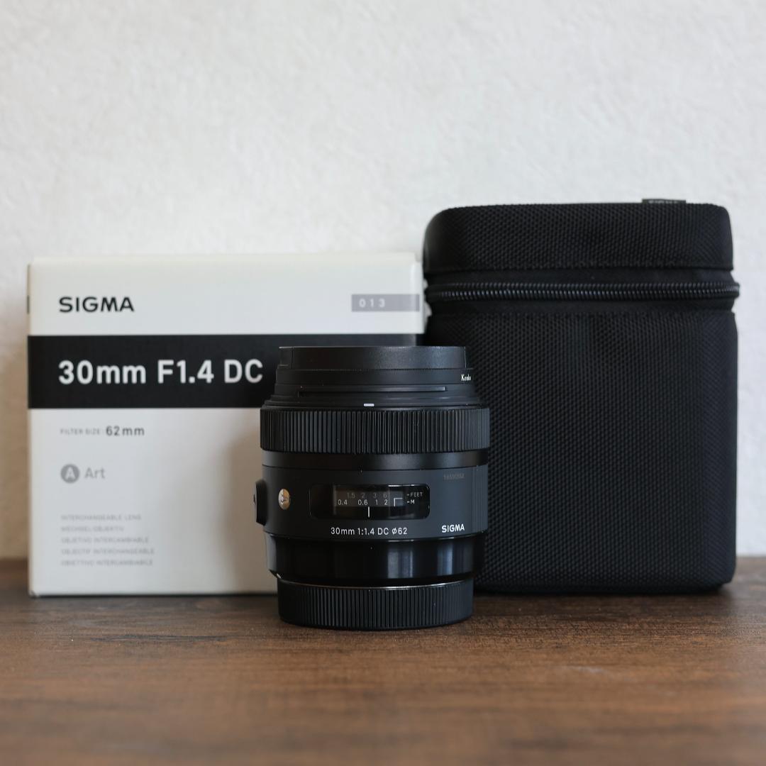 SIGMA 30mm F1.4 DC HSM Art 【EFマウント】
