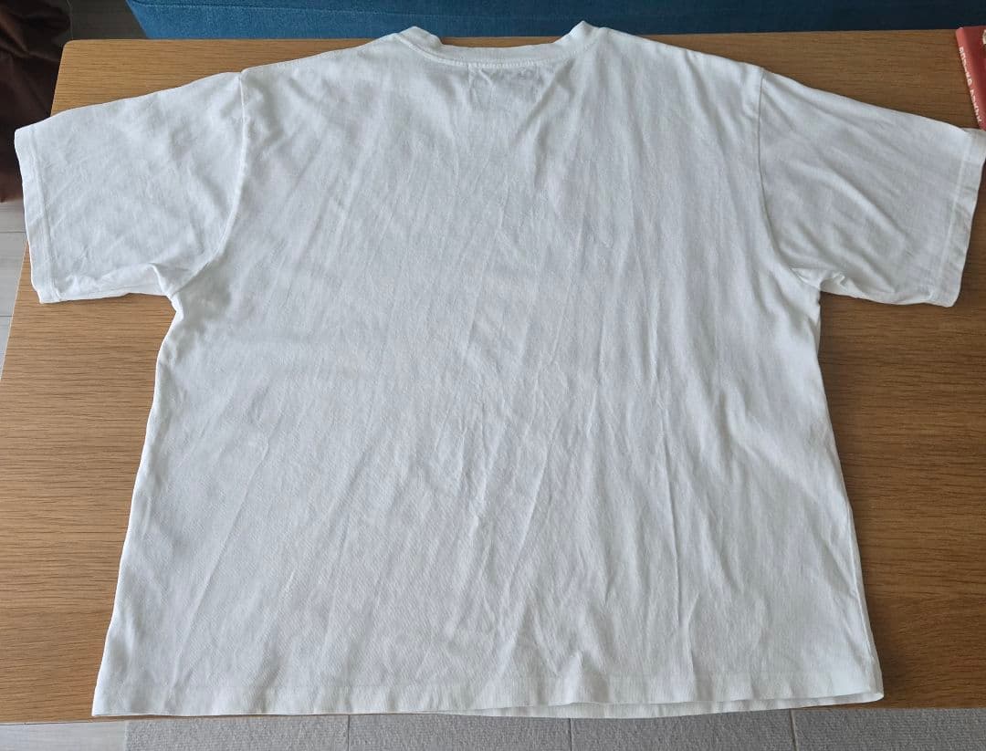 HUG Ō Wār ×レミレリーフ ヴィンテージ風コラボ Tシャツ