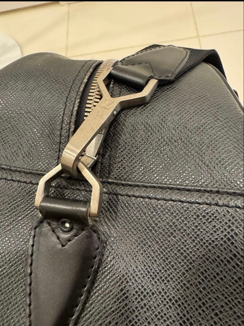 LUIS VUITTON タイガ　ケンダルPM