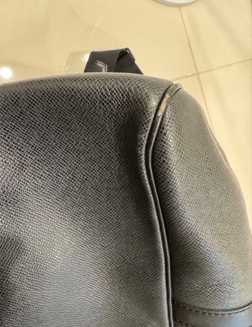 LUIS VUITTON タイガ　ケンダルPM