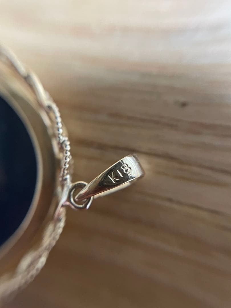 カメオペンダントトップ　犬モチーフ　 K18刻印