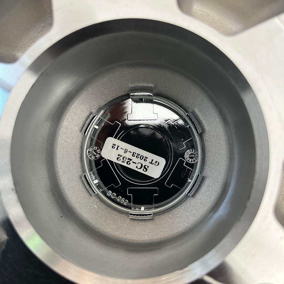 17インチ ガンメタリック 10スポークホイール　ロクサーニ　スポーツ