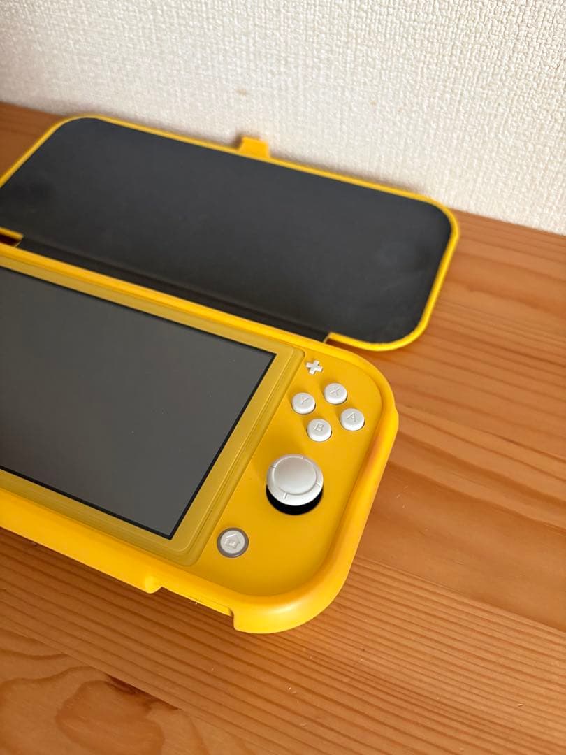 Nintendo Switch Lite イエロー 本体 美品