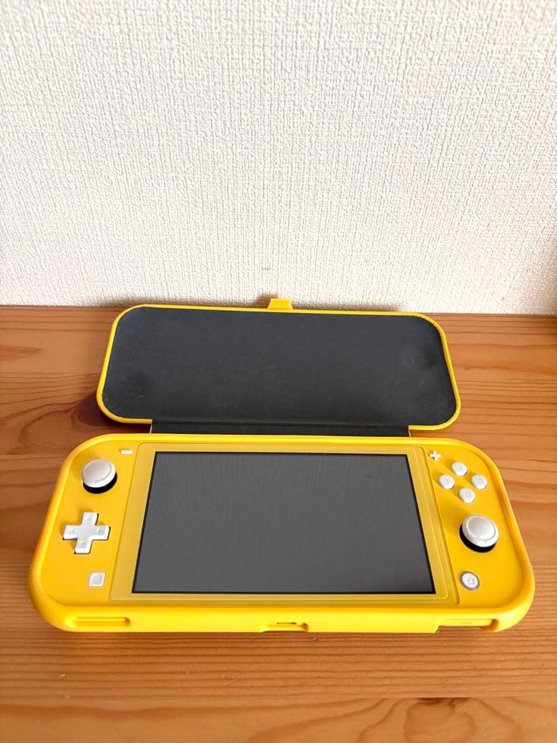 Nintendo Switch Lite イエロー 本体 美品