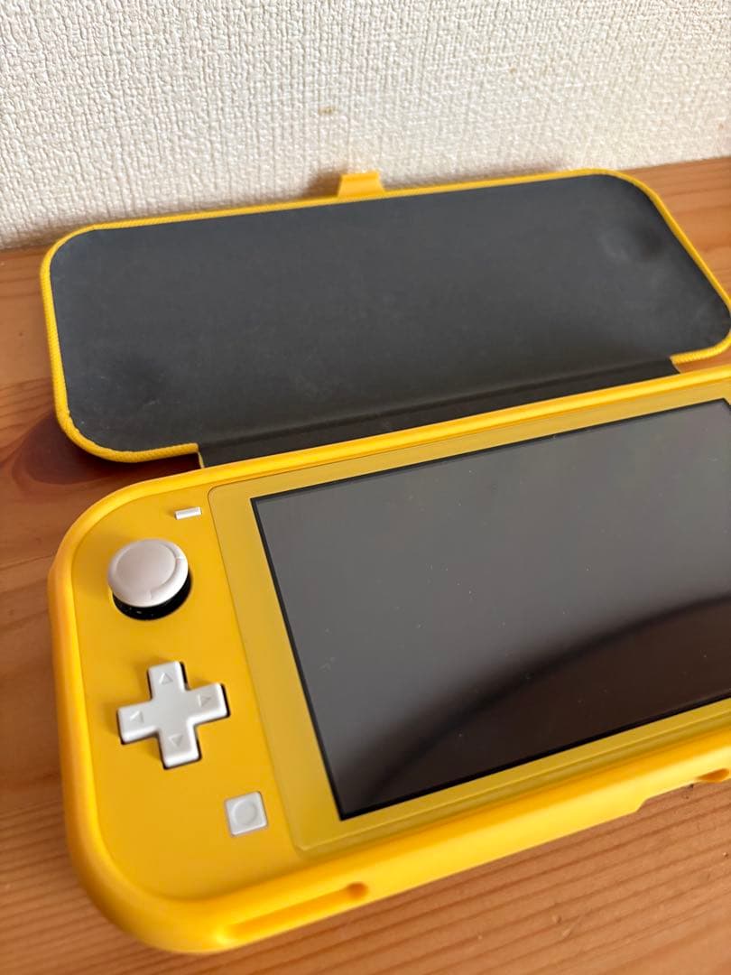 Nintendo Switch Lite イエロー 本体 美品