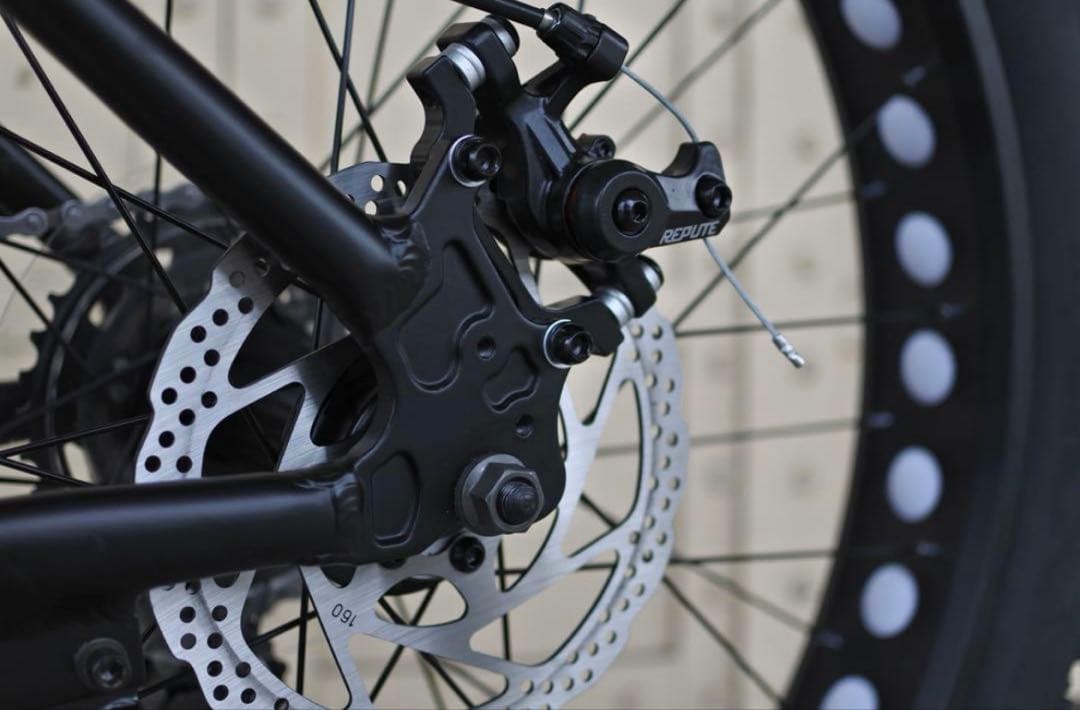 26インチファットバイク YUM FAT BIKE