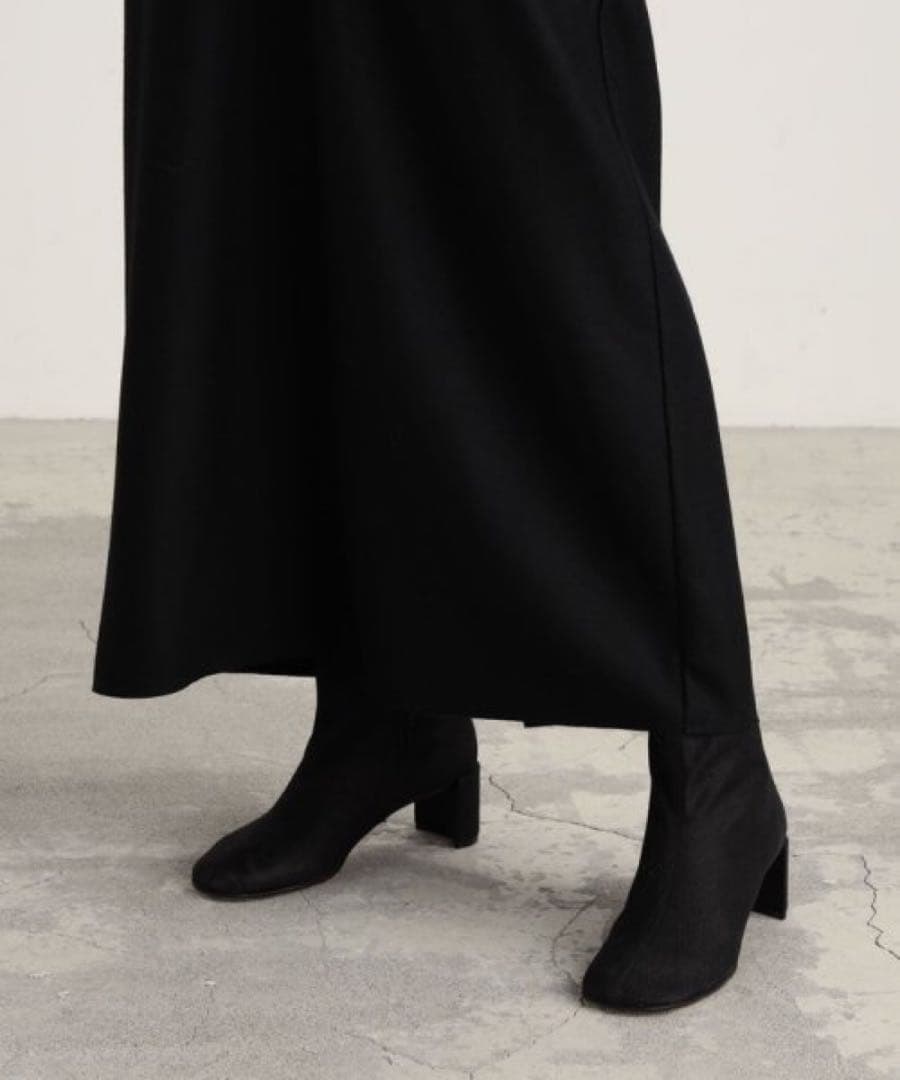 m*i様 美品★TOMORROWLAND Edition★ミルドウールVネックワ