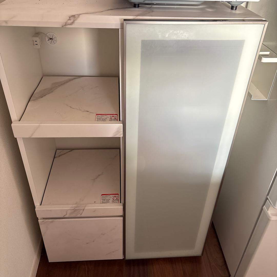 ホワイト マーブル調 食器棚 引き出し式ーたんぽぽ