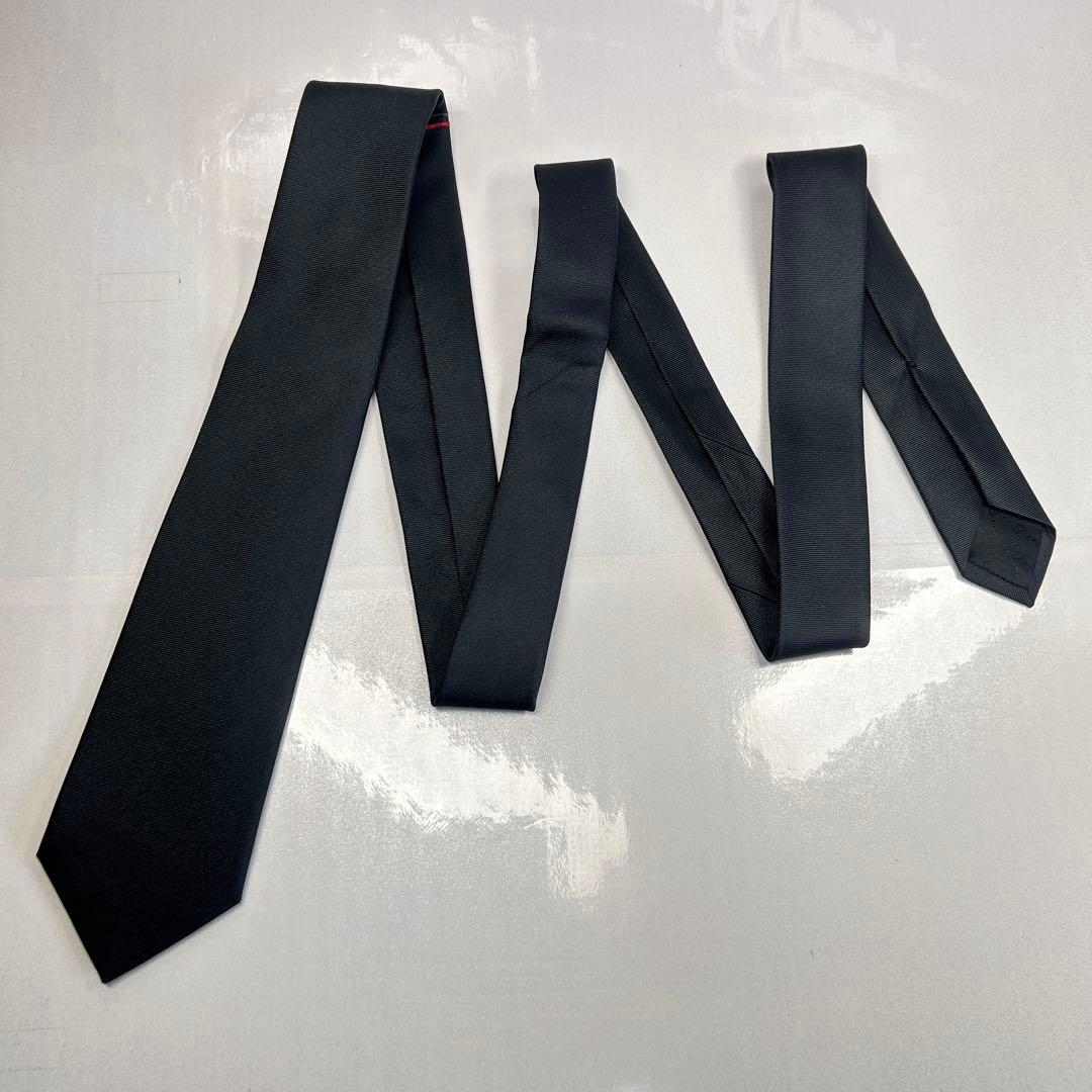 GUCCI グッチ 極美品 近年タグ GG レア ビーネクタイ蜂 人気 ブラック