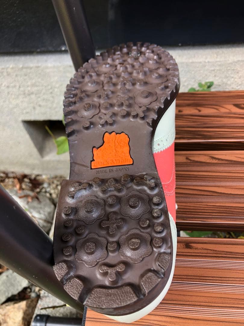 195 新品未使用パーリーゲイツゴルフシューズ23.0cmスパイクレス