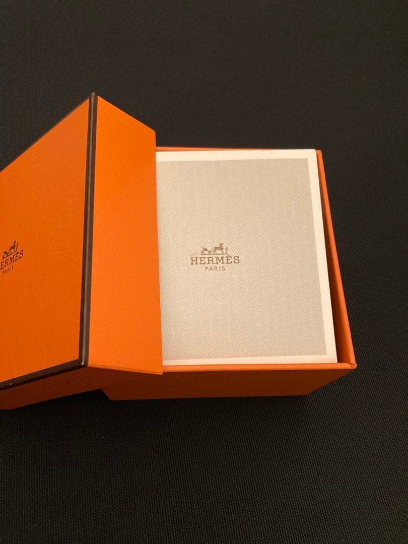 訳あり　HERMES アナログ腕時計 グリーン　バングルウォッチ　ロケ　箱あり