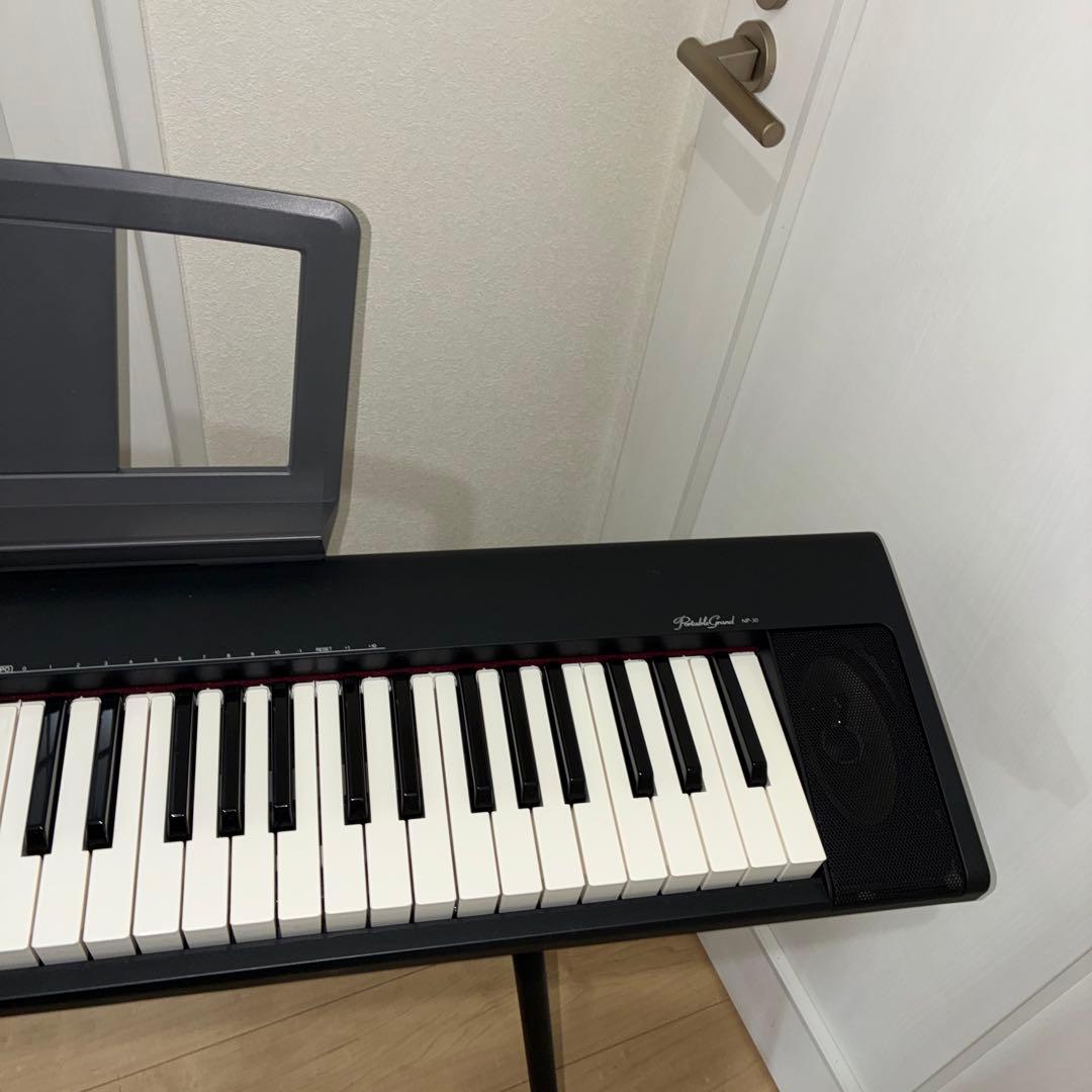 スタンド付属　YAMAHA 電子ピアノPortable grand NP-30