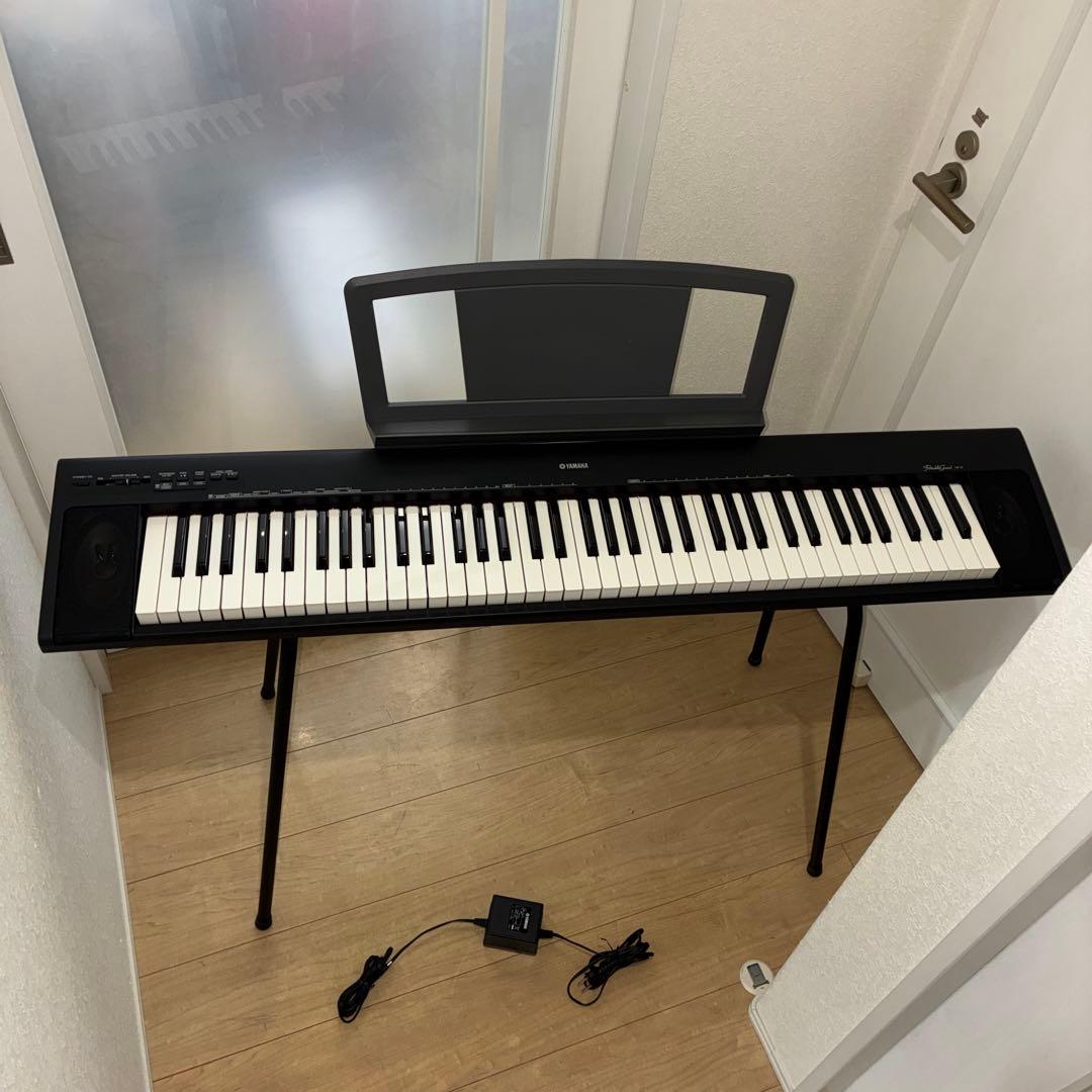 スタンド付属　YAMAHA 電子ピアノPortable grand NP-30