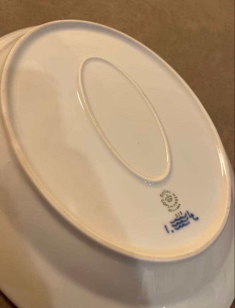 ひぃちゃん様　ロイヤルコペンハーゲン　ブルーフルーテッドハーフレース　オーバル