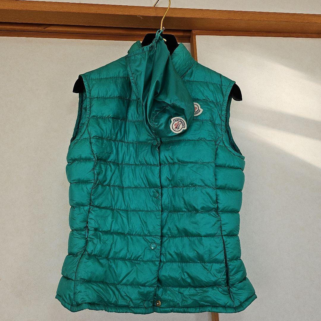 最終価格☆MONCLER ポーチ付き ダウンベスト０