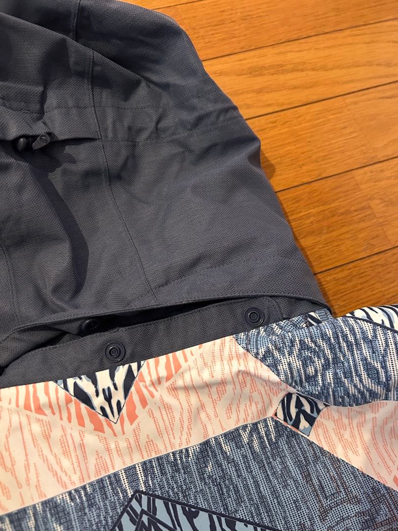 ROXY スノーボードウェア 上下セット レディース 上Sサイズ、下Mサイズ相当