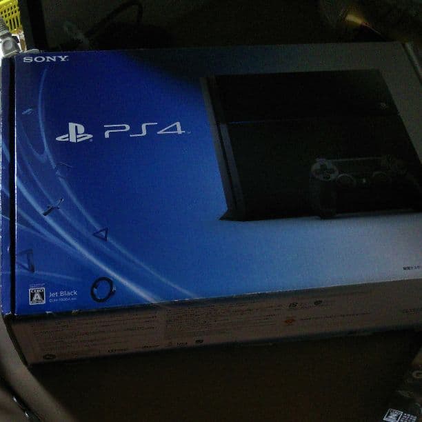 プレステ4 本体