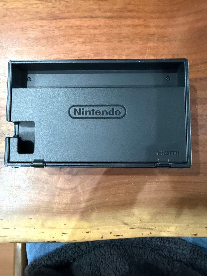 Nintendo Switch 本体 ネオンブルー・レッド