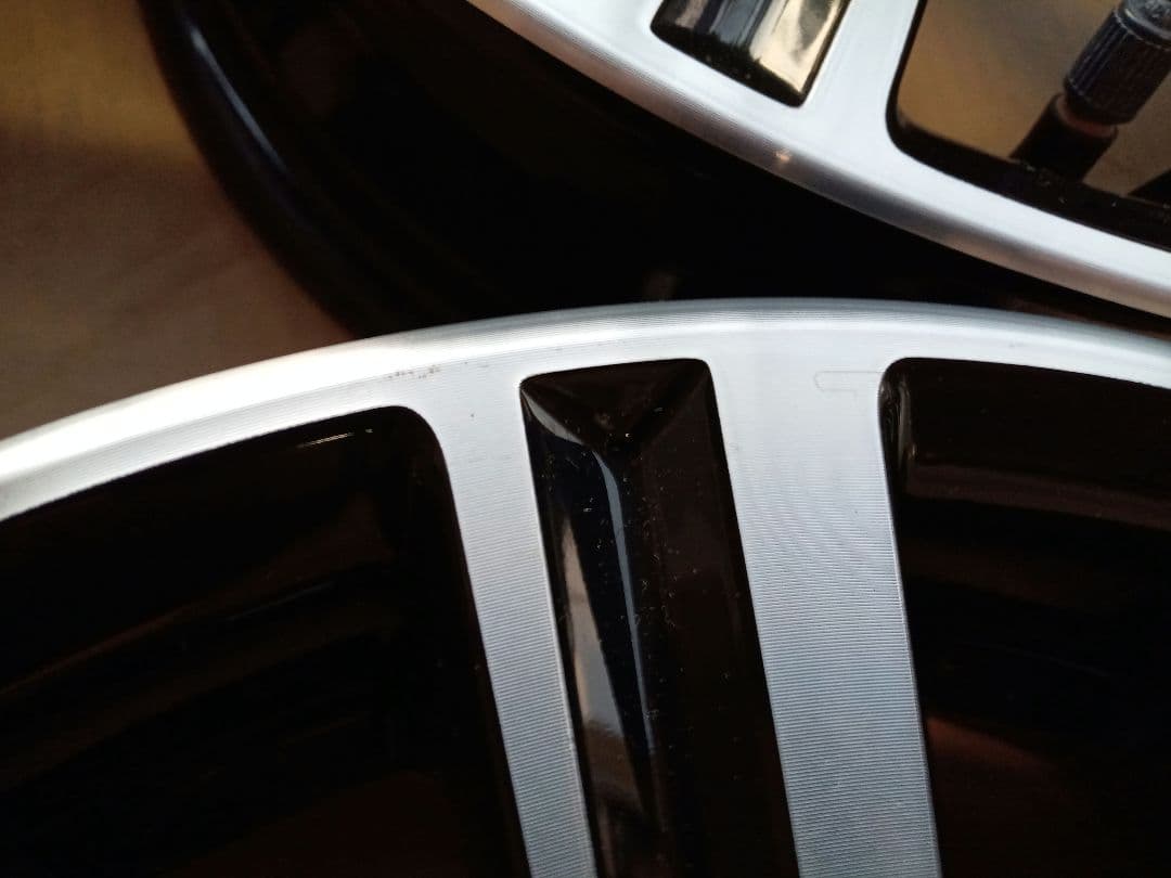 ダイハツ純正ホイール