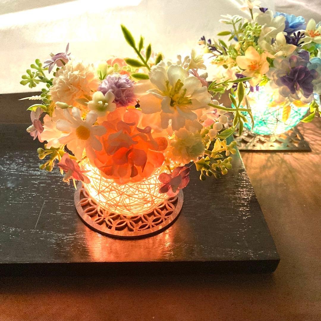 なおページです。仏花⭐︎LEDライト付き糸玉アレンジ⭐︎お供え花⭐︎お盆⭐︎提灯